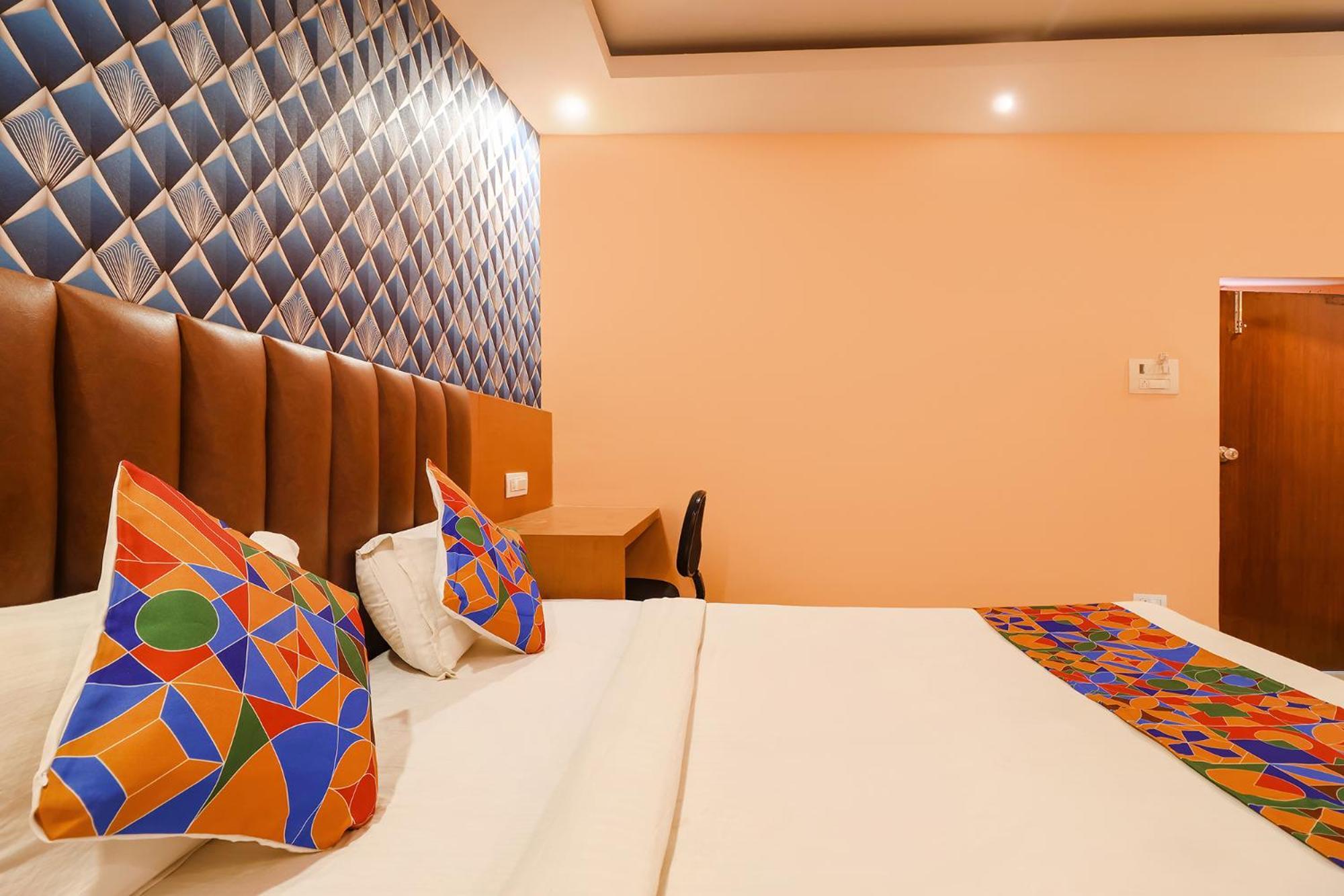 Fabhotel Crown Plaza Ranchi Exterior photo